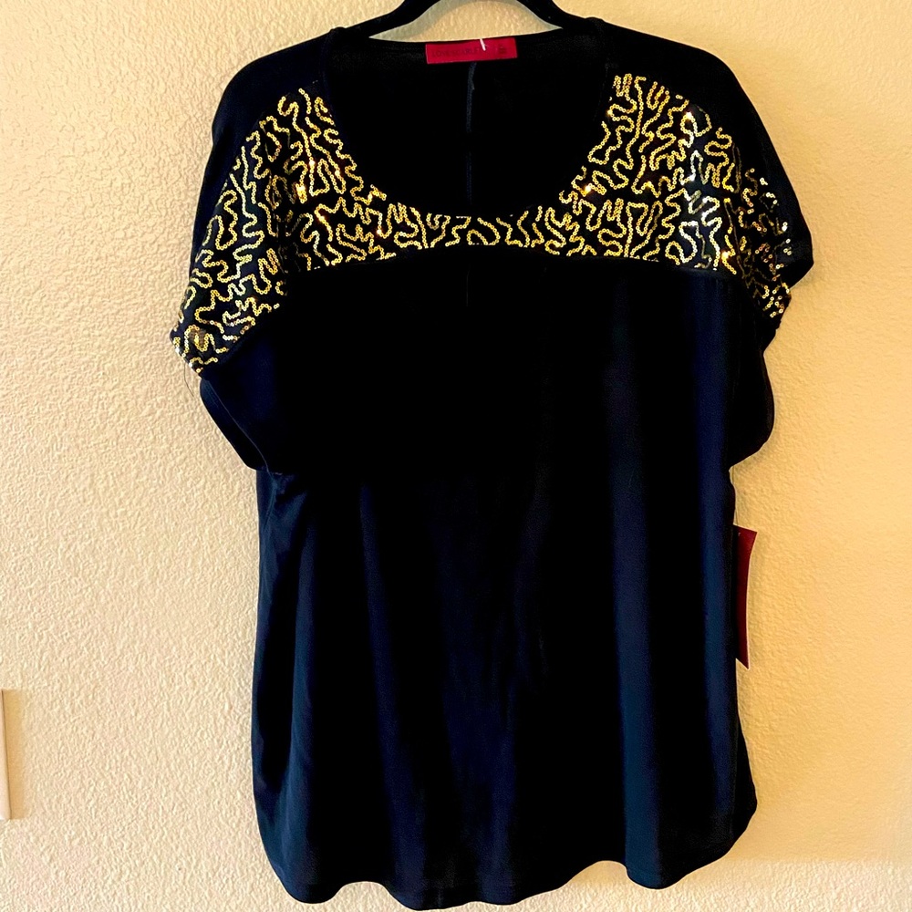 Black with Gold Sequin Top size 2x